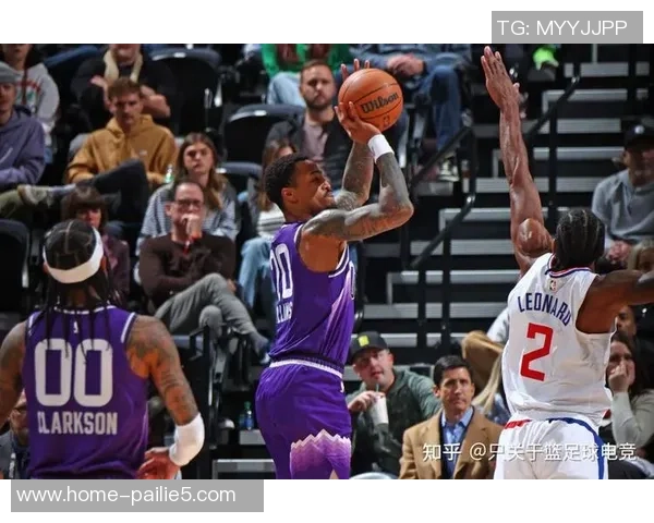 季后赛精彩回顾爵士与快船对决录像重温分析与精彩瞬间分享