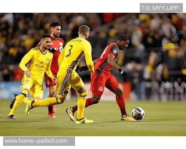 明尼苏达联主场迎战休斯顿力争全取三分的关键对决 明尼苏达联主场迎战休斯顿力争全取三分的关键对决